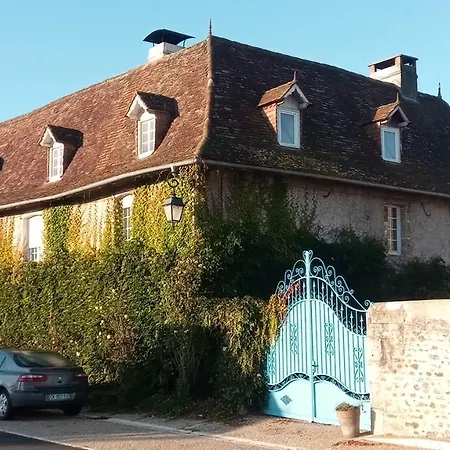 Maison Grandes Avec Cuisine -jardin -terrasse-bbq *